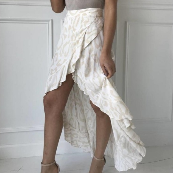 OnTwelve Tulip Maxi Skirt - Picture 2 of 6